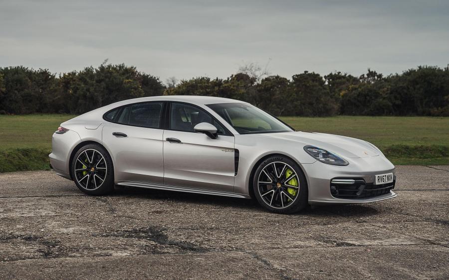 Porsche Panamera Turbo S E-Hybrid (971) (UK) '2017